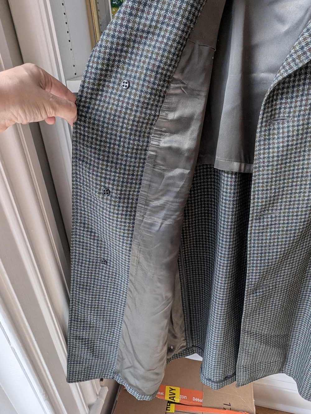 Vintage Men's Classic Houndstooth Wool Overcoat Jacket Black Gray Size Large - Picture 9 of 12